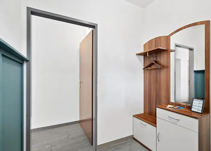 Erholung Pur Nahe Krankenhaus & Uni Mit Parkplatz! Appartamento Graz